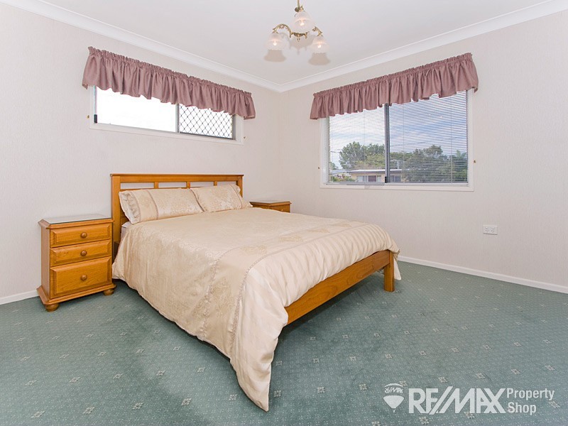 82 Craig Street, Brighton QLD 4017
