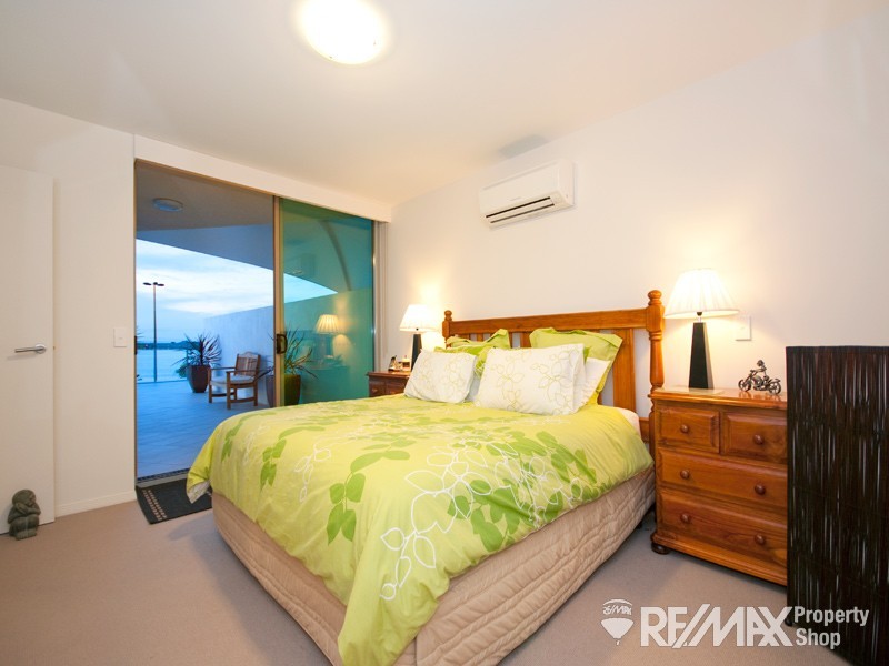 101/14 Oxley Avenue, Woody Point QLD 4019