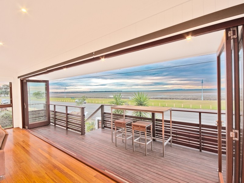 242 Flinders Parade, Sandgate QLD 4017