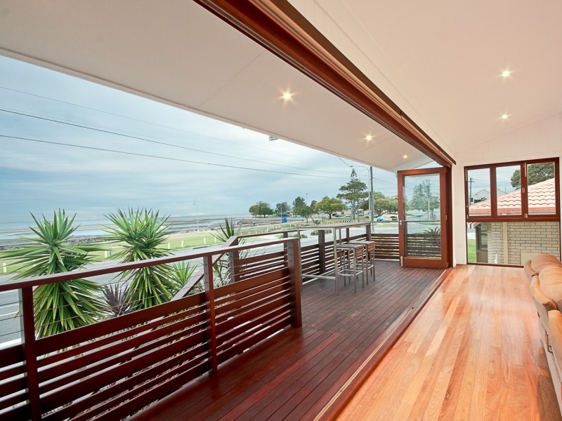 242 Flinders Parade, Sandgate QLD 4017