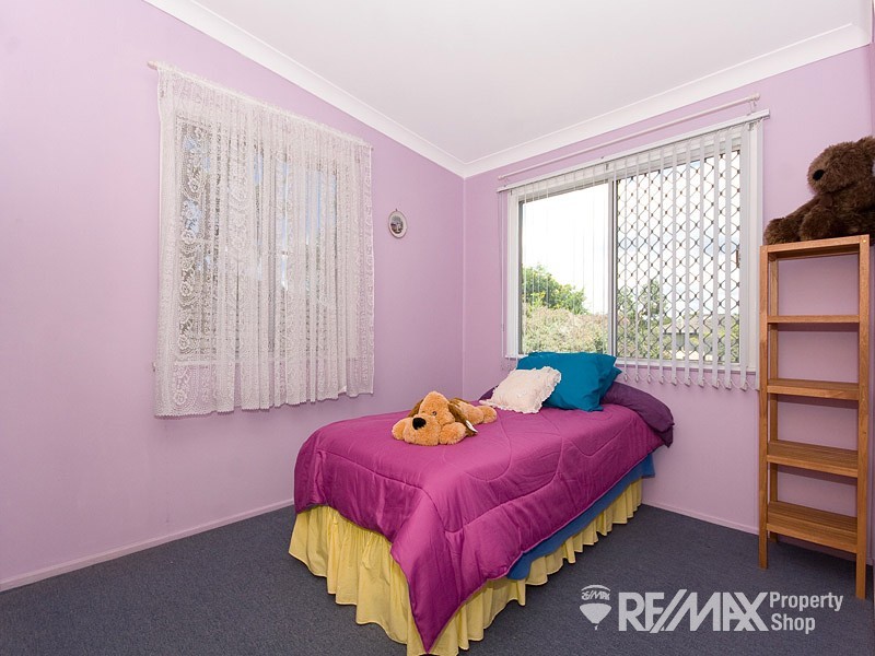 27 Loncroft Street, Brighton QLD 4017