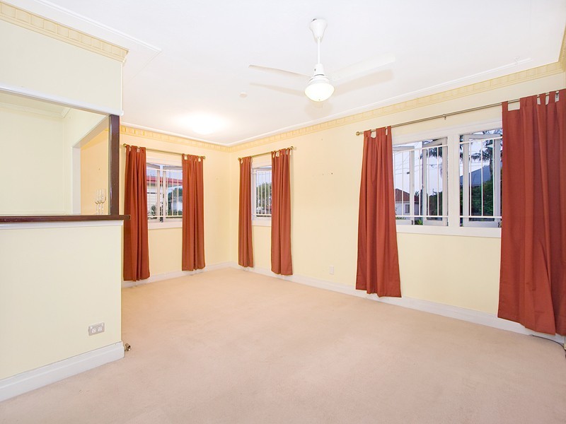 61 Nearra Street, Deagon QLD 4017