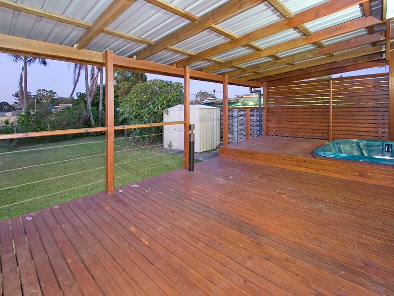 61 Nearra Street, Deagon QLD 4017