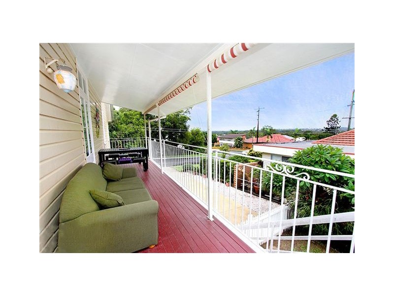 63 Alexandra Street, Sandgate QLD 4017