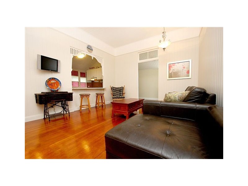 63 Alexandra Street, Sandgate QLD 4017