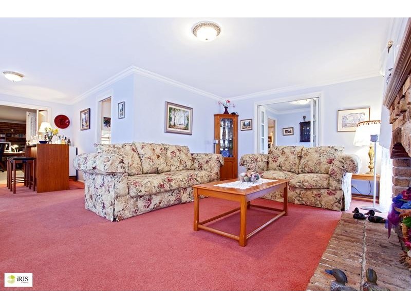 11 Pamela Crescent, Bowen Mountain NSW 2753