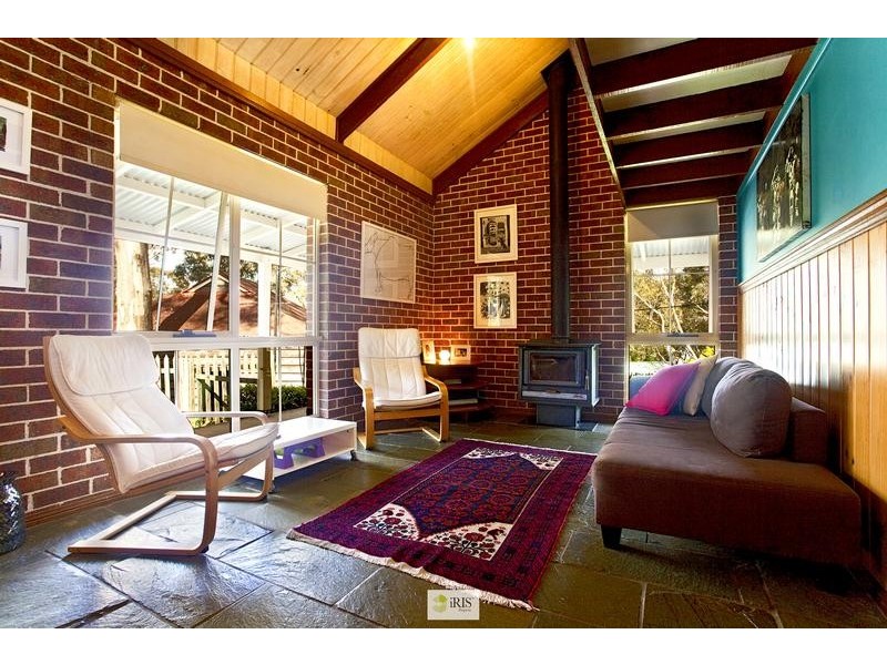 1 Currawong Crescent, Bowen Mountain NSW 2753