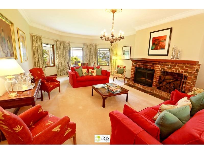 29 Wynnes Rocks Road, Mount Wilson NSW 2786