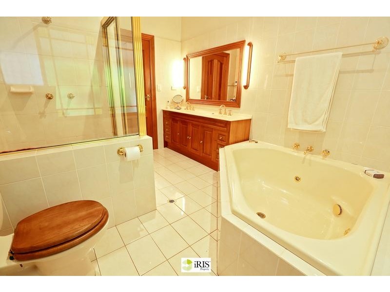 29 Wynnes Rocks Road, Mount Wilson NSW 2786