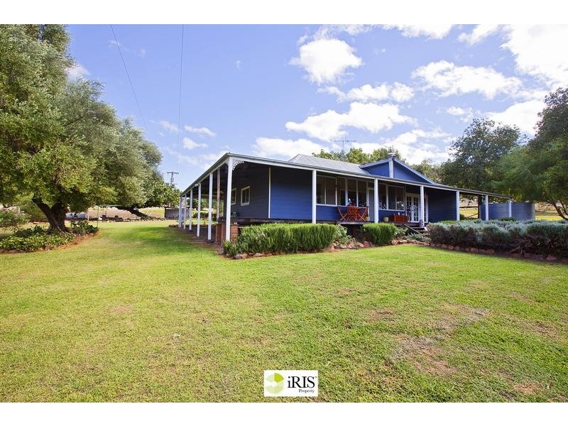 212 Barkers Road, Grenfell NSW 2810