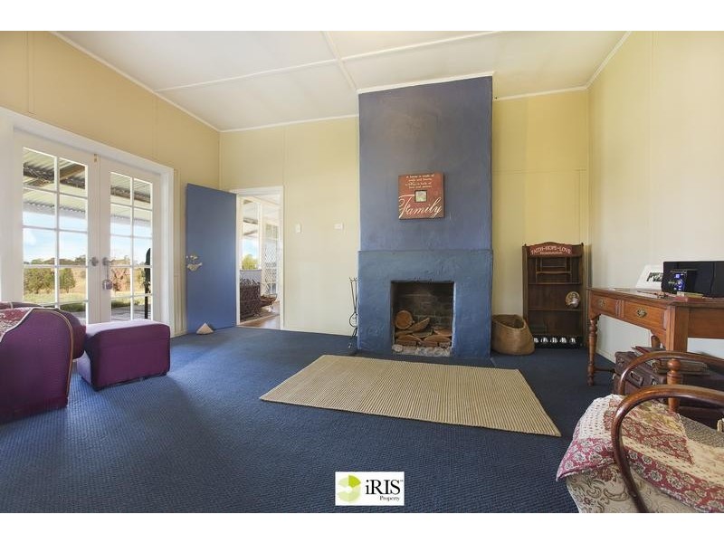 212 Barkers Road, Grenfell NSW 2810