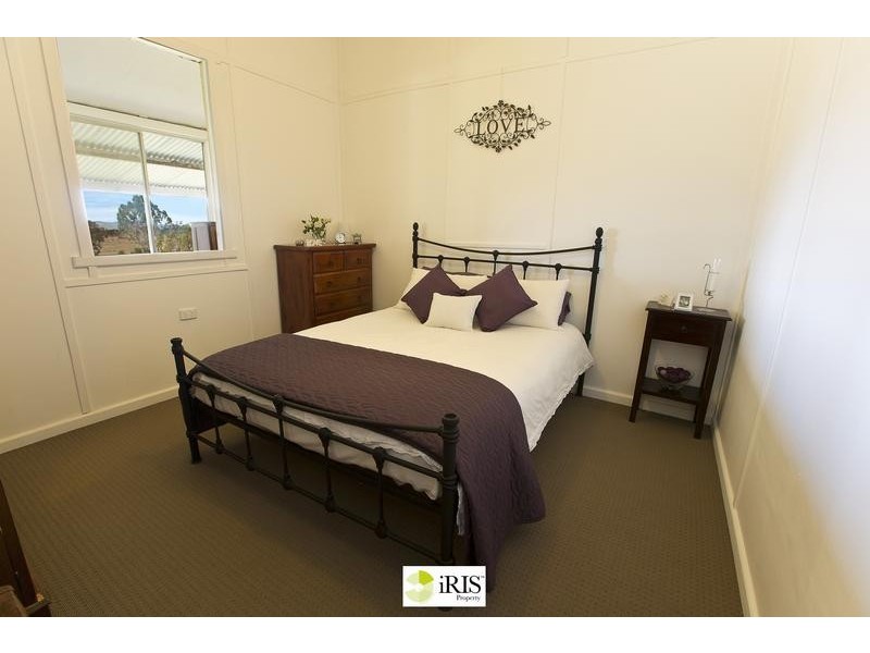 212 Barkers Road, Grenfell NSW 2810