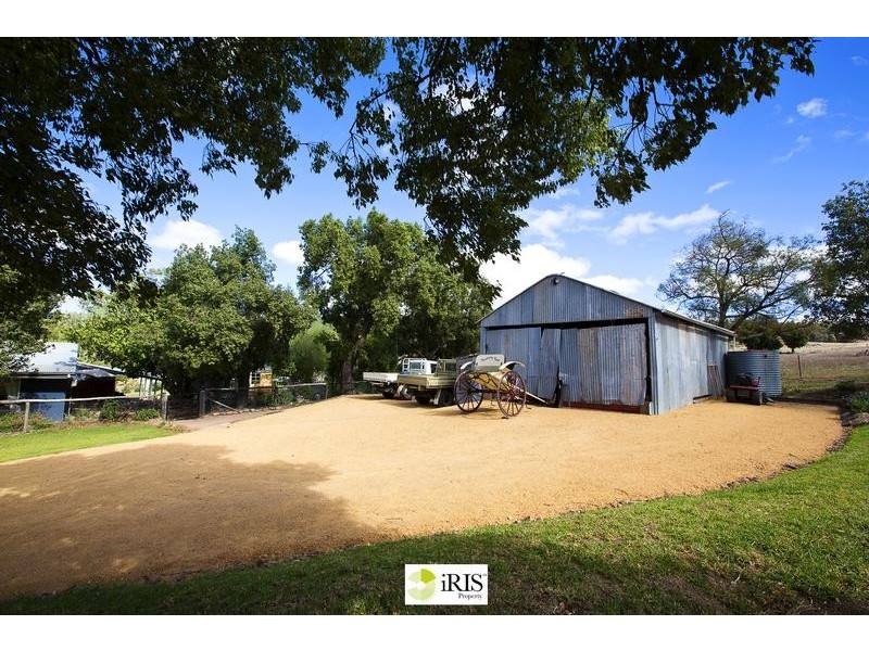 212 Barkers Road, Grenfell NSW 2810