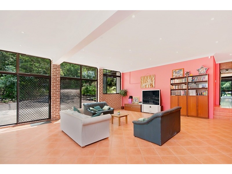 14 Taylors Road, Dural NSW 2158