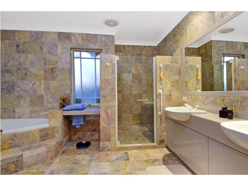 18 Uralla Road, Dural NSW 2158