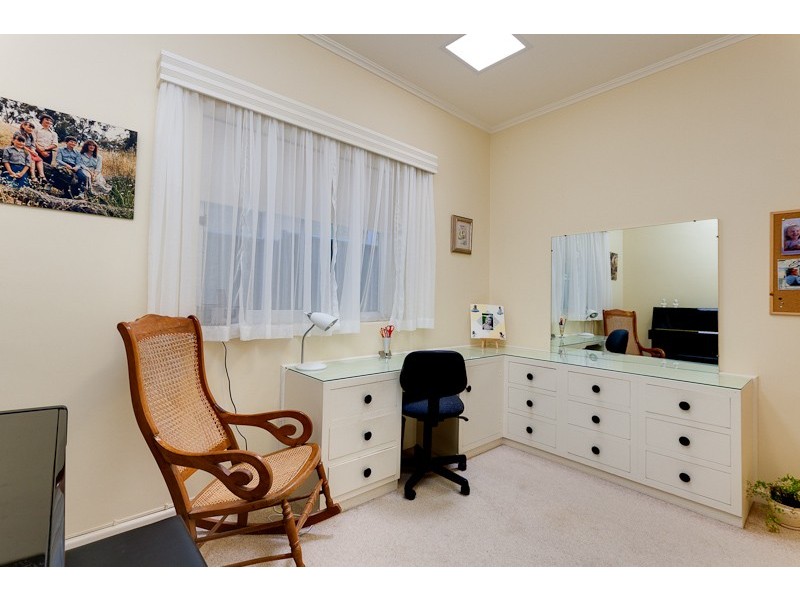 7 Inverness Avenue, St Georges SA 5064