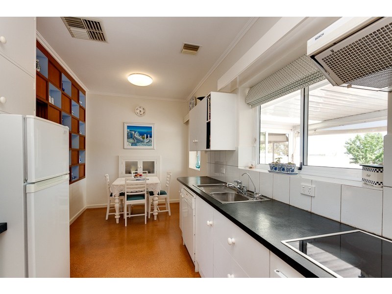 7 Inverness Avenue, St Georges SA 5064