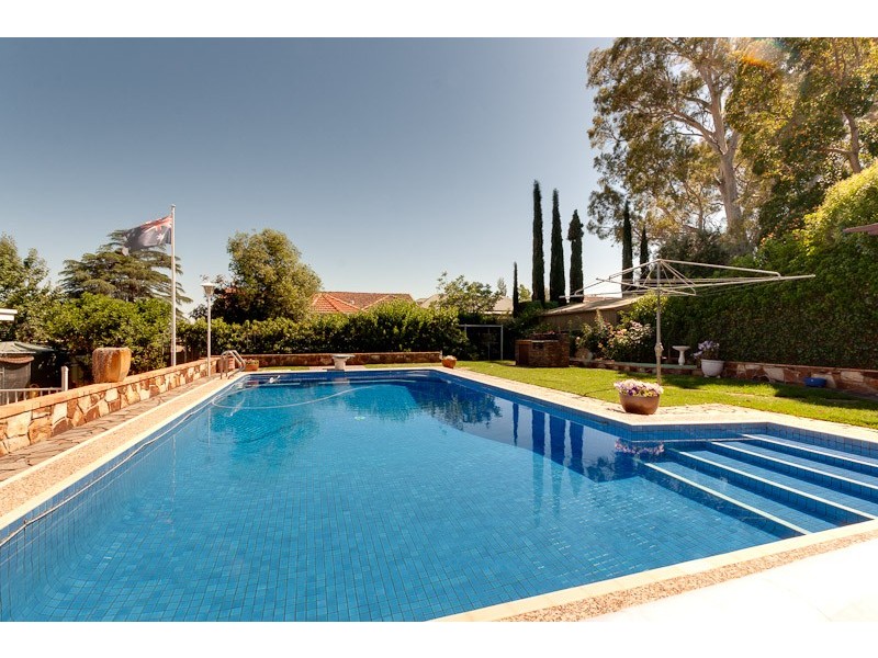 7 Inverness Avenue, St Georges SA 5064