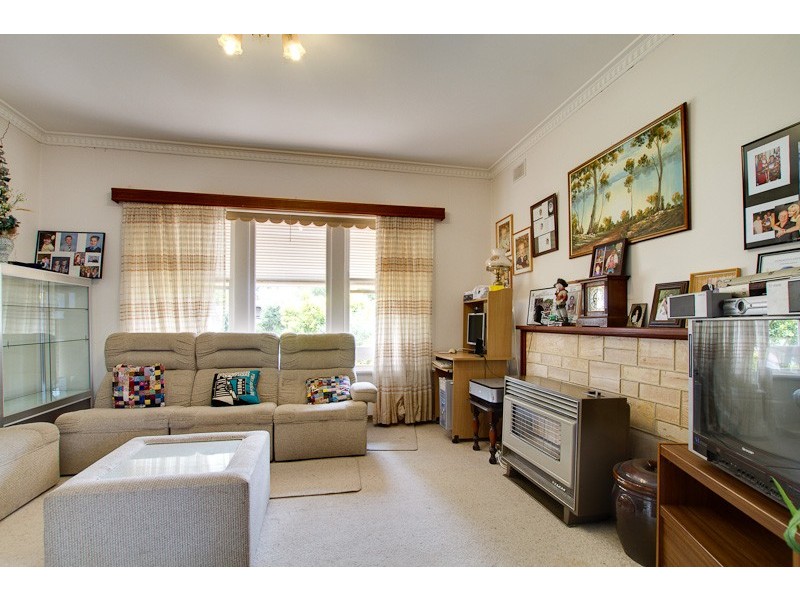 24 Junction Road, Paradise SA 5075