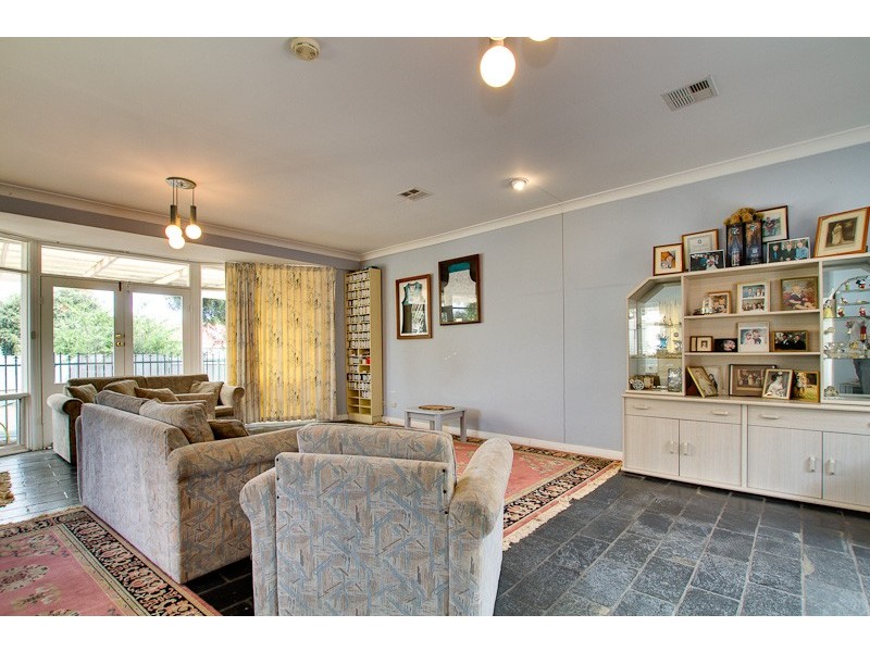 24 Junction Road, Paradise SA 5075