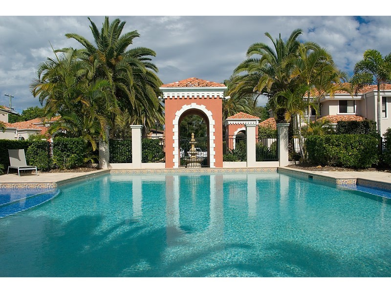 66/7 Elliott Street, Surfers Paradise QLD 4217