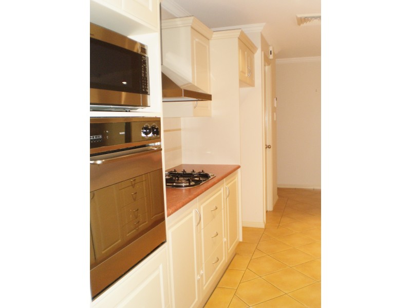 10 Ken McMullen Place, Dubbo NSW 2830