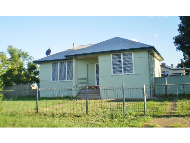 6 Wattle Street, Dubbo NSW 2830