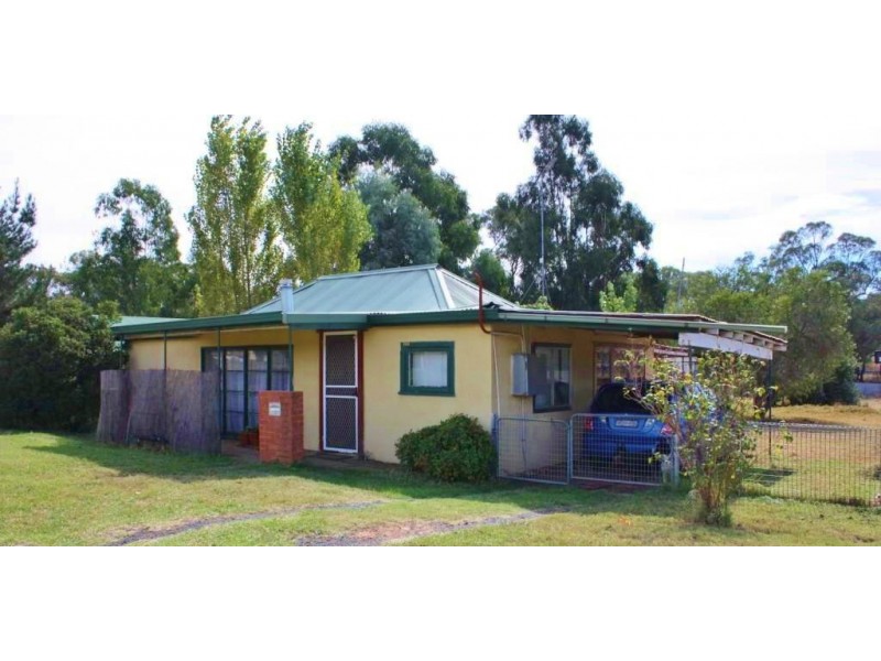 106 Wellington Street, Geurie NSW 2831