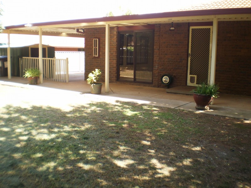 4 Massie Street, Dubbo NSW 2830