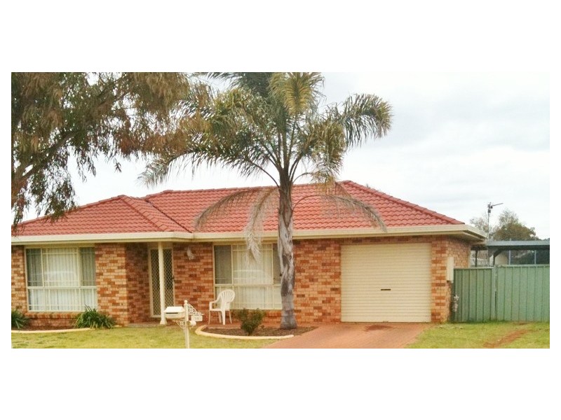 29 Page Avenue, Dubbo NSW 2830