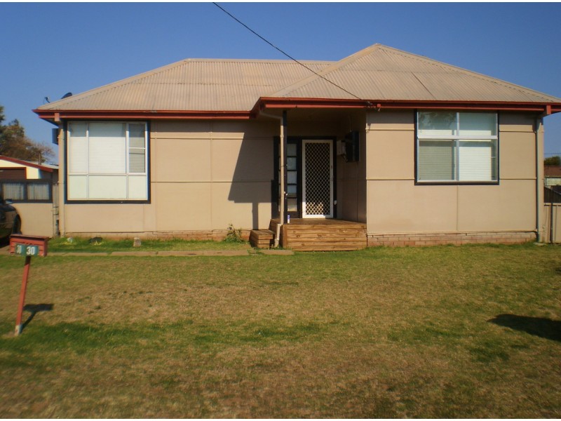 30 Warrie Street, Gilgandra NSW 2827