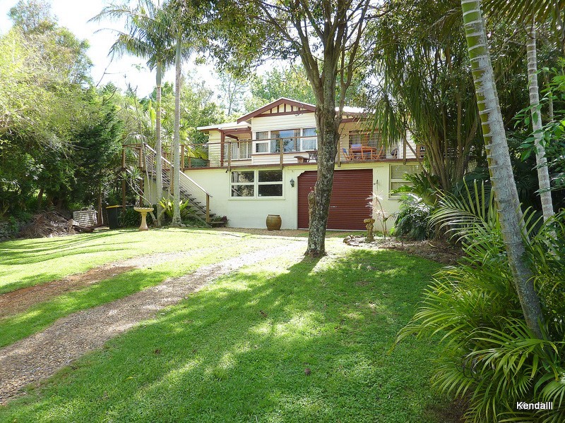 10 Golfers Crescent, Eagle Heights QLD 4271