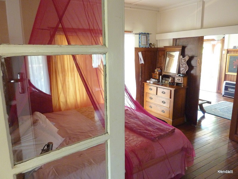 10 Golfers Crescent, Eagle Heights QLD 4271