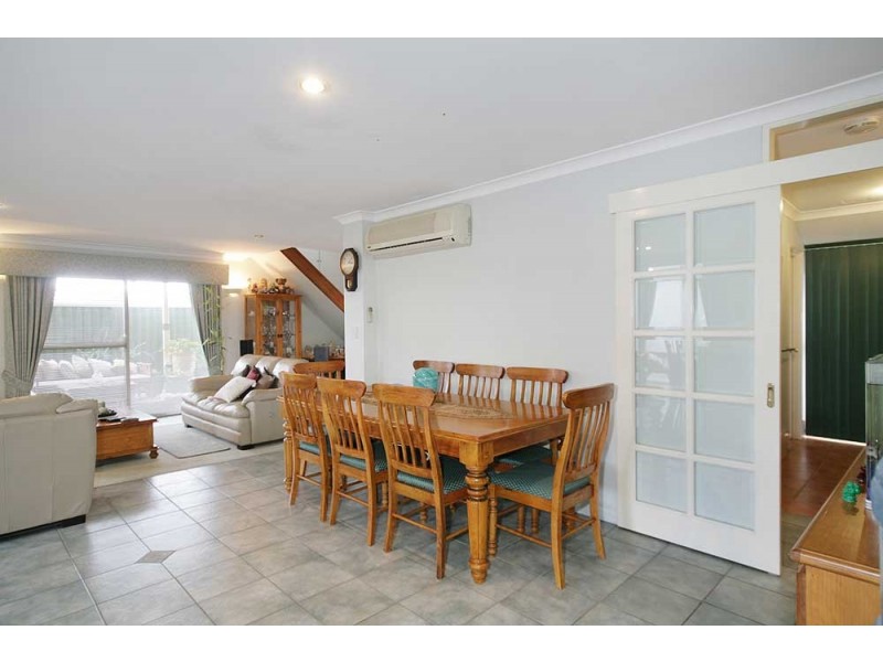 23 Lakewook Cove, Kenwick WA 6107