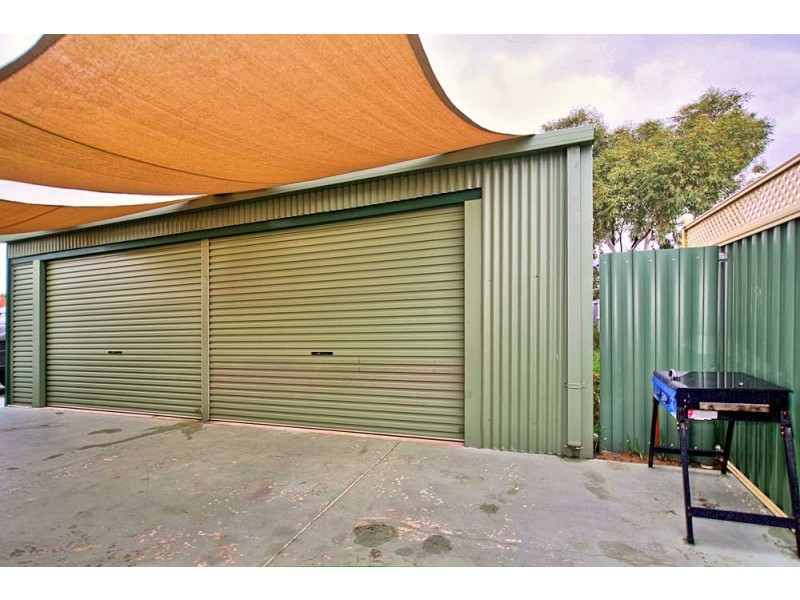 23 Lakewook Cove, Kenwick WA 6107