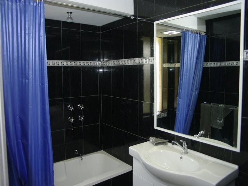 11 Hibiscus, Maddington WA 6109