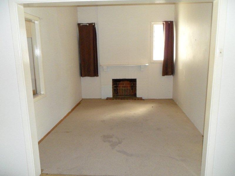 4 Holland Street, Gosnells WA 6110