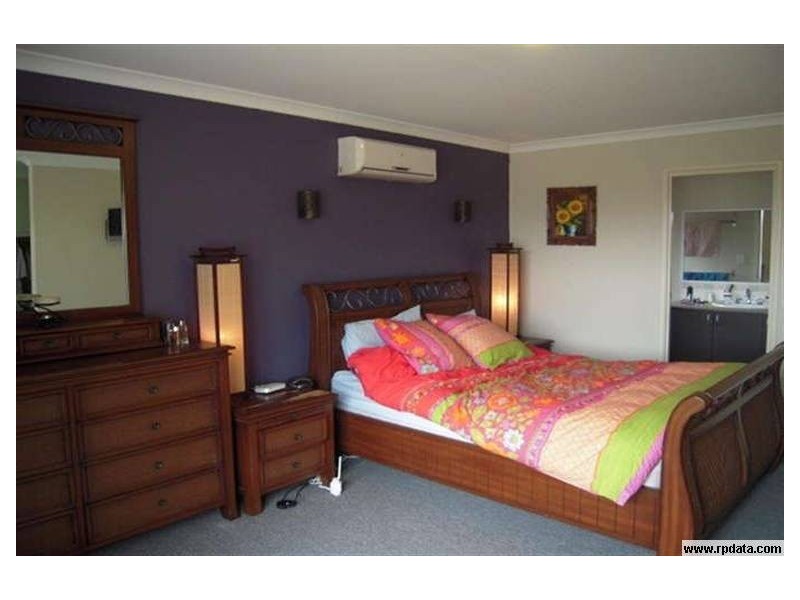 16 Leedon Drive, Ellenbrook WA 6069