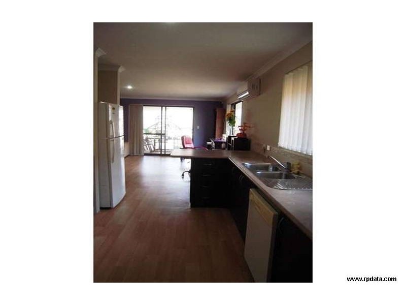 16 Leedon Drive, Ellenbrook WA 6069