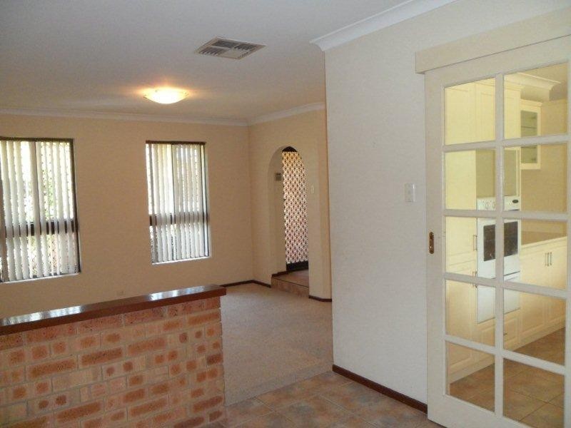 36 Glencairn Way, Parkwood WA 6147