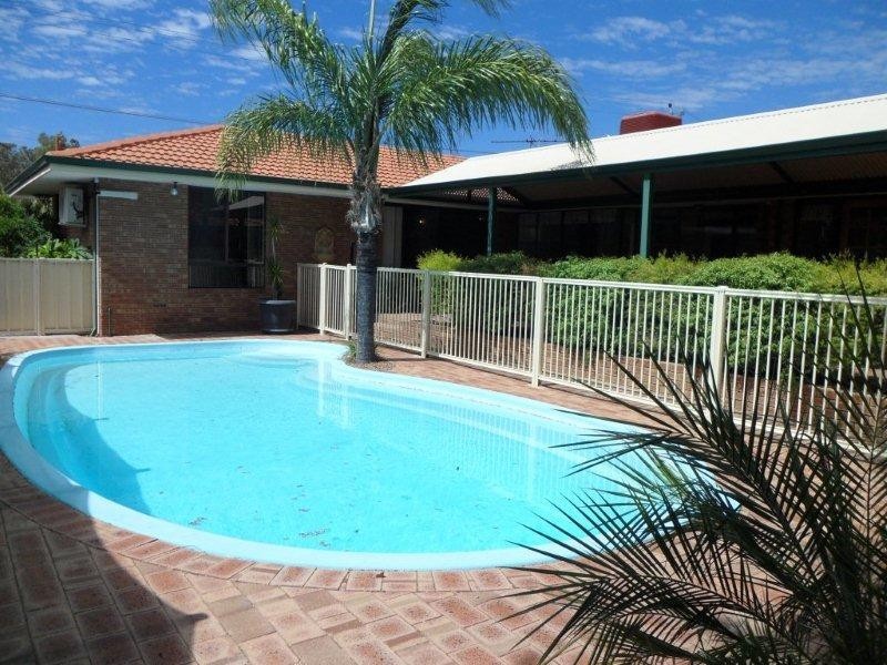 36 Glencairn Way, Parkwood WA 6147