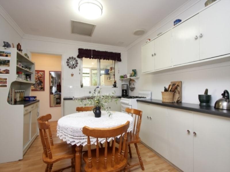 15B Clifton Street, Maddington WA 6109