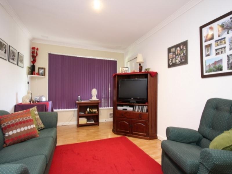 15B Clifton Street, Maddington WA 6109