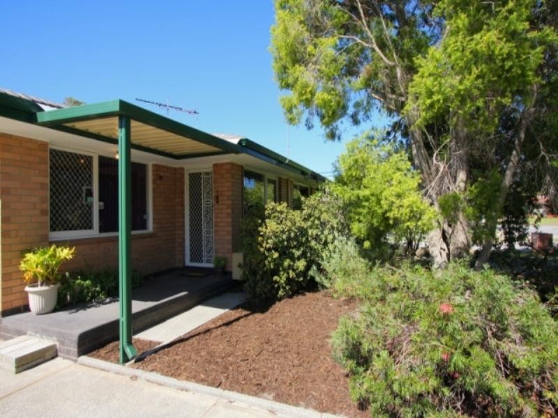 15B Clifton Street, Maddington WA 6109