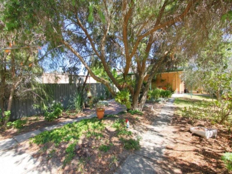 15B Clifton Street, Maddington WA 6109