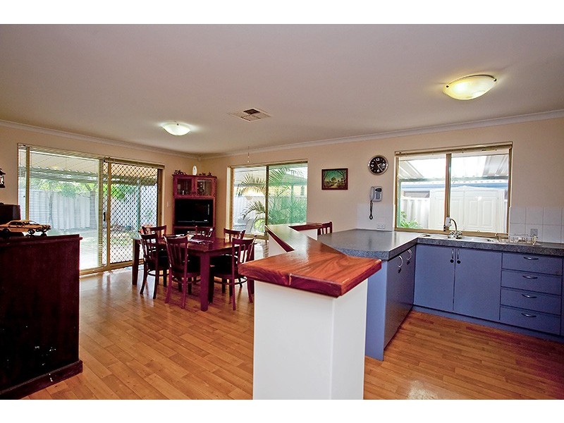 21 Wundu Entrance, South Guildford WA 6055