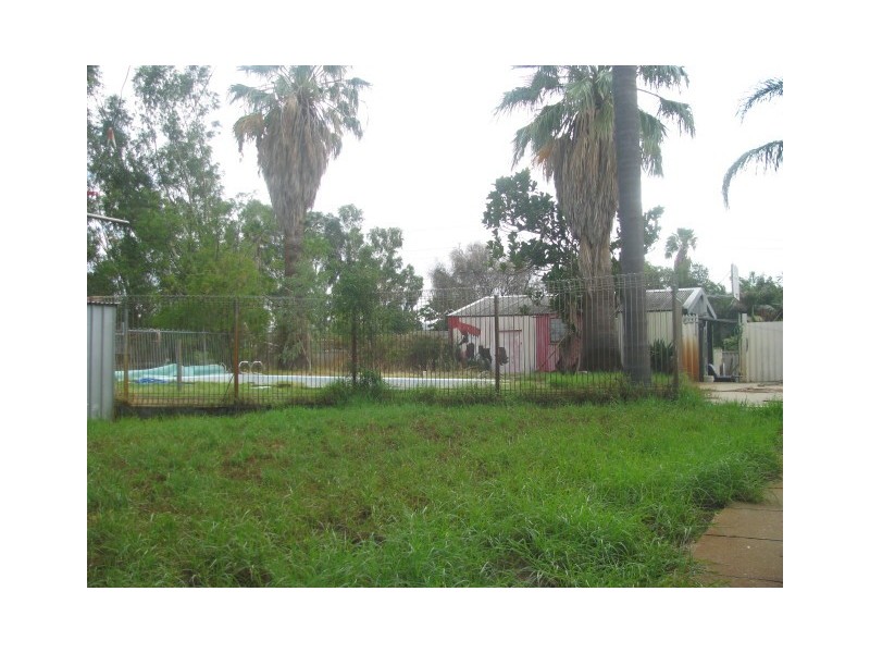 3 St Georges Avenue, Champion Lakes WA 6111