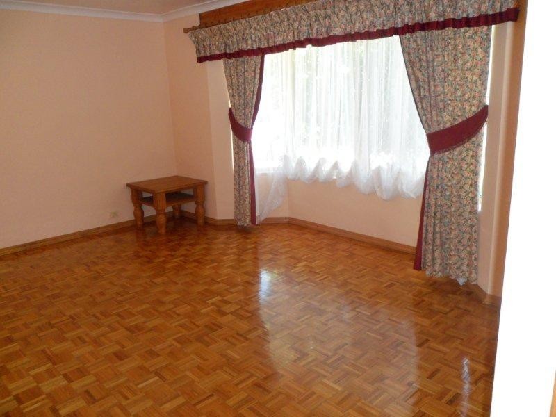 21 Lakewook Cove, Kenwick WA 6107