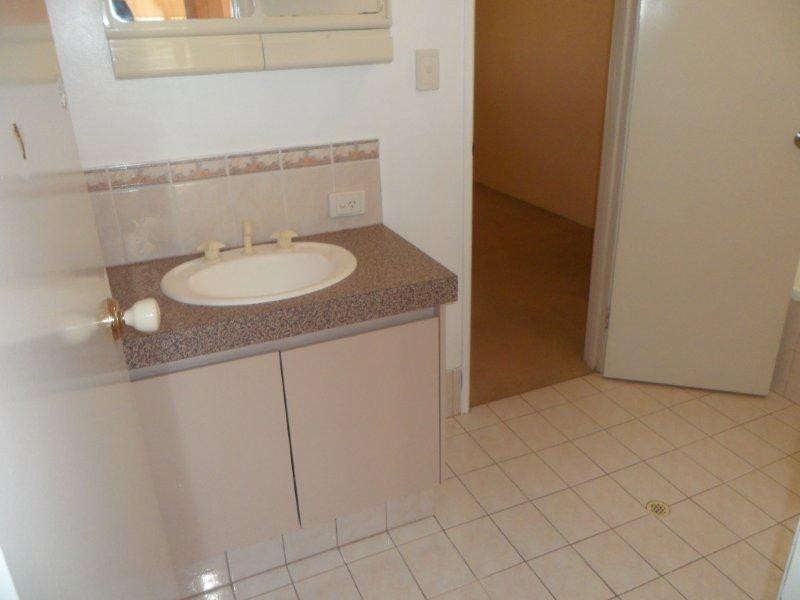 21 Lakewook Cove, Kenwick WA 6107