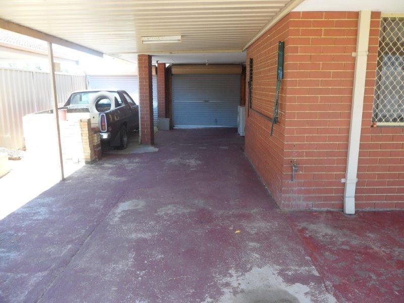 21 Lakewook Cove, Kenwick WA 6107